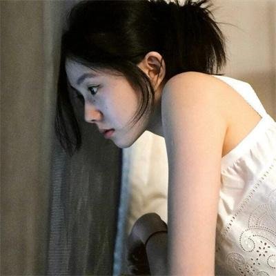 女学生和亨利先生